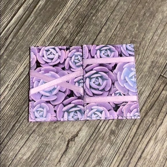 Card holder - Picture 2 of 2